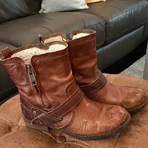 Steve Madden”Luck On” Leather Boots sz7